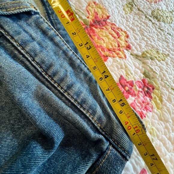 Alice + Olivia Denim with Floral Embroidered Accents Jeans - Picture 16 of 16